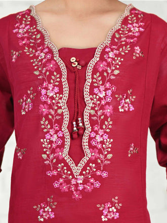 2-piece-slub-khaddar-suit--embroidered-(pret)