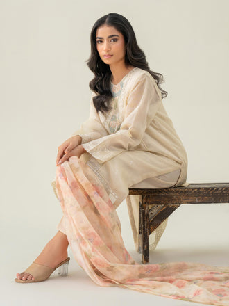 3-piece-rajjo-net-suit-embroidered-(pret)