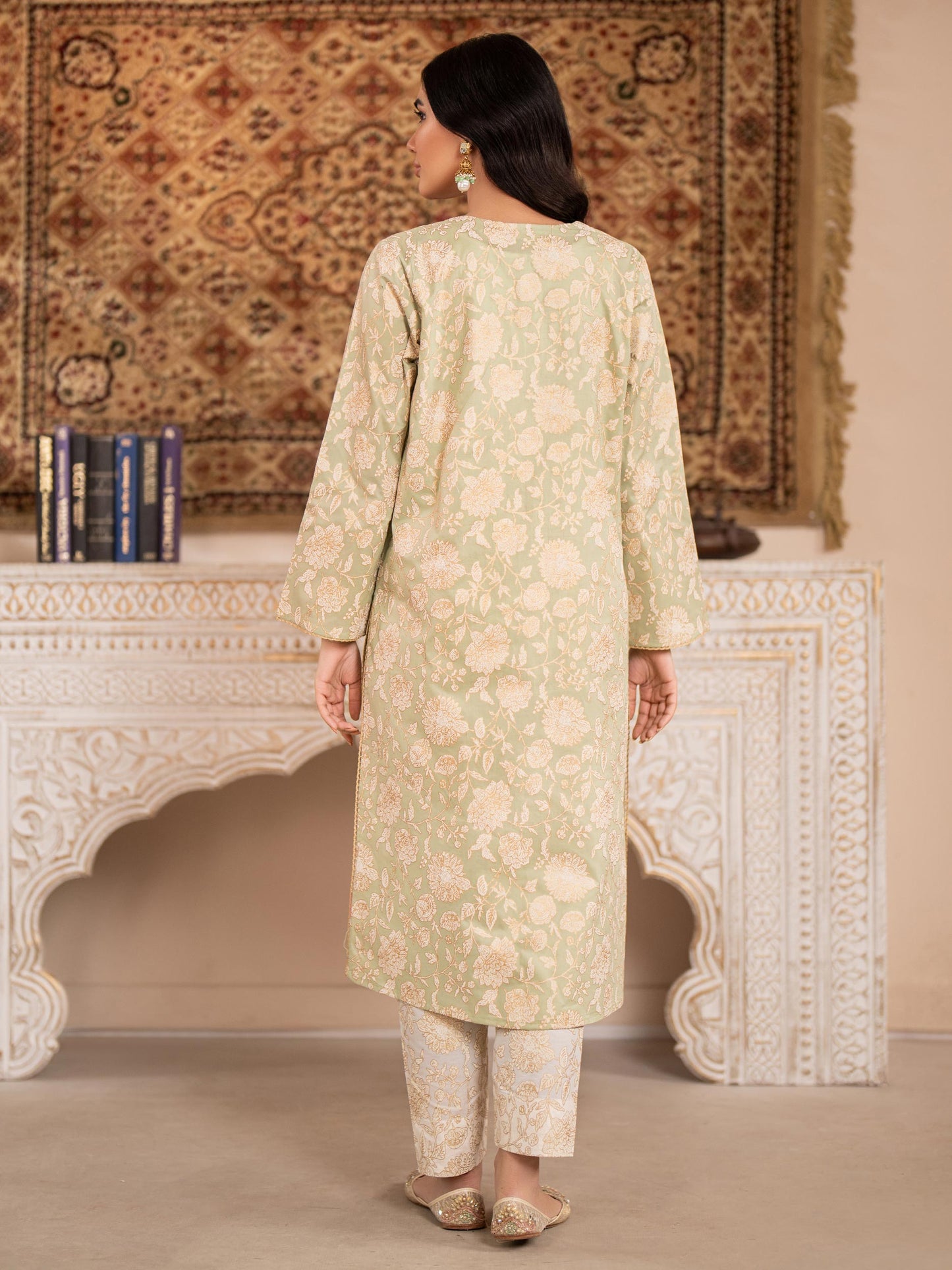 2 Piece Lawn Suit-Embroidered (Pret)