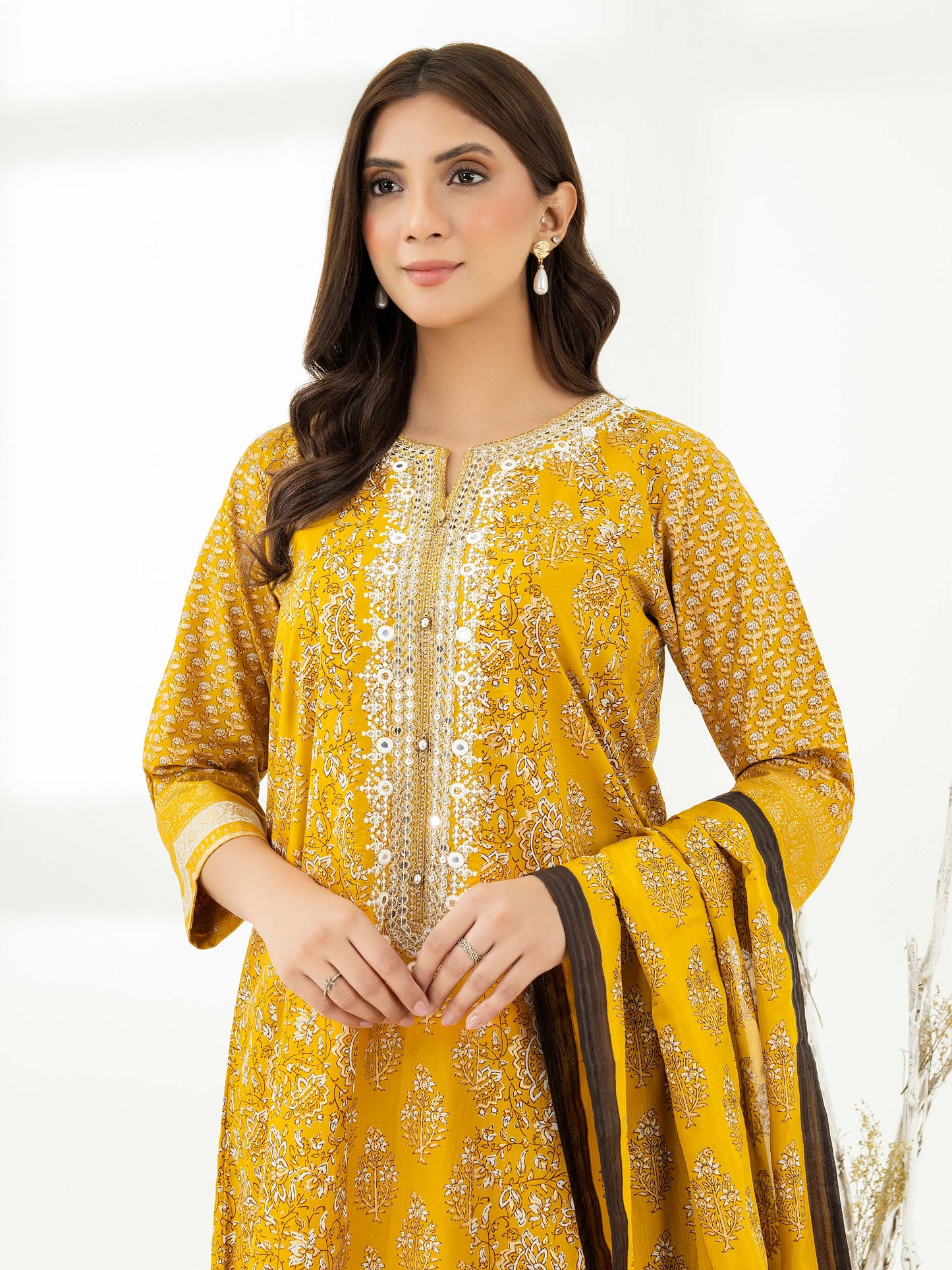 2 Piece Lawn Suit-Embroidered (Pret)