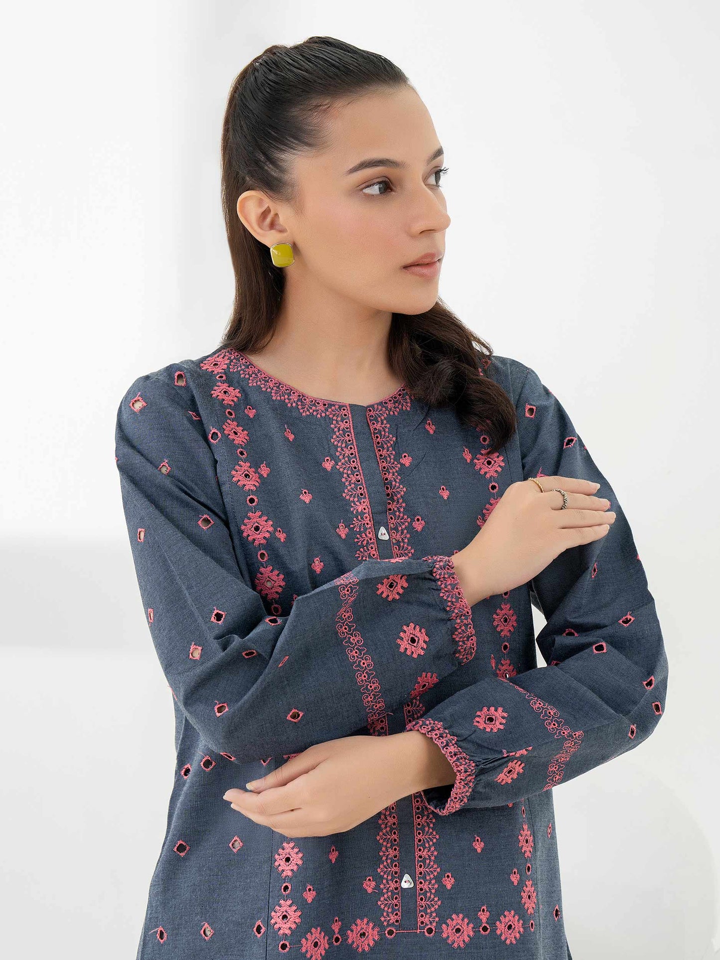 Yarn Dyed Kurti-Embroidered (Pret)